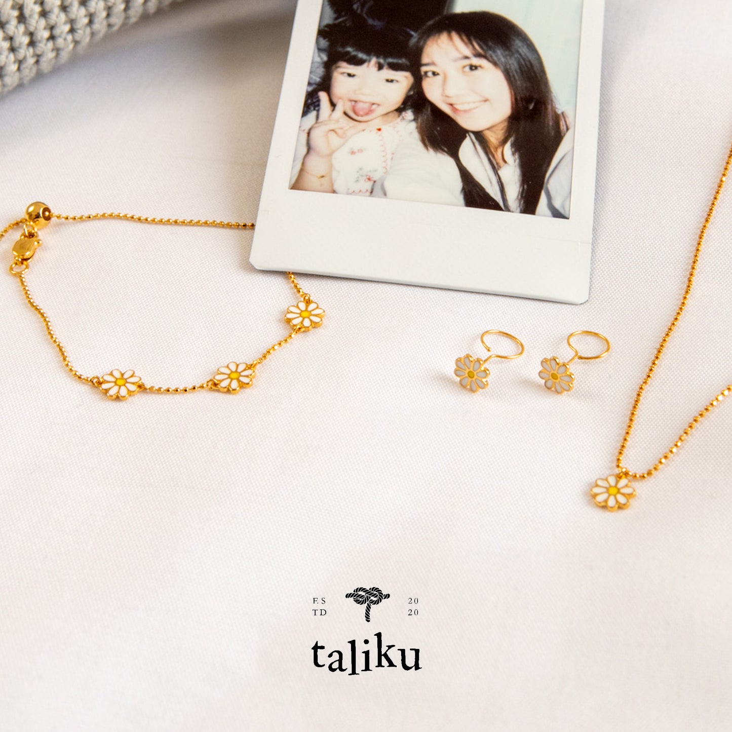 TALIKU Daisy Round Loop