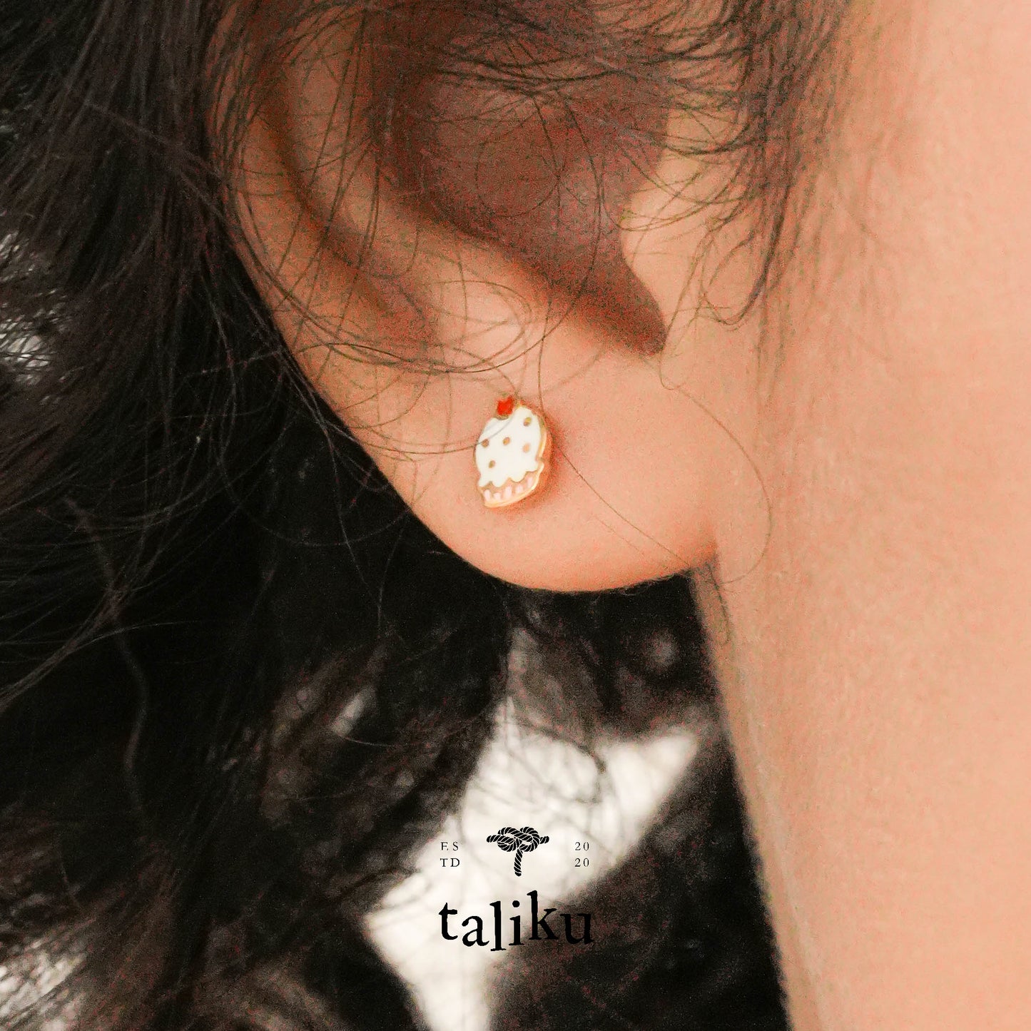 TALIKU Sprinkle Cupcake Round Loop