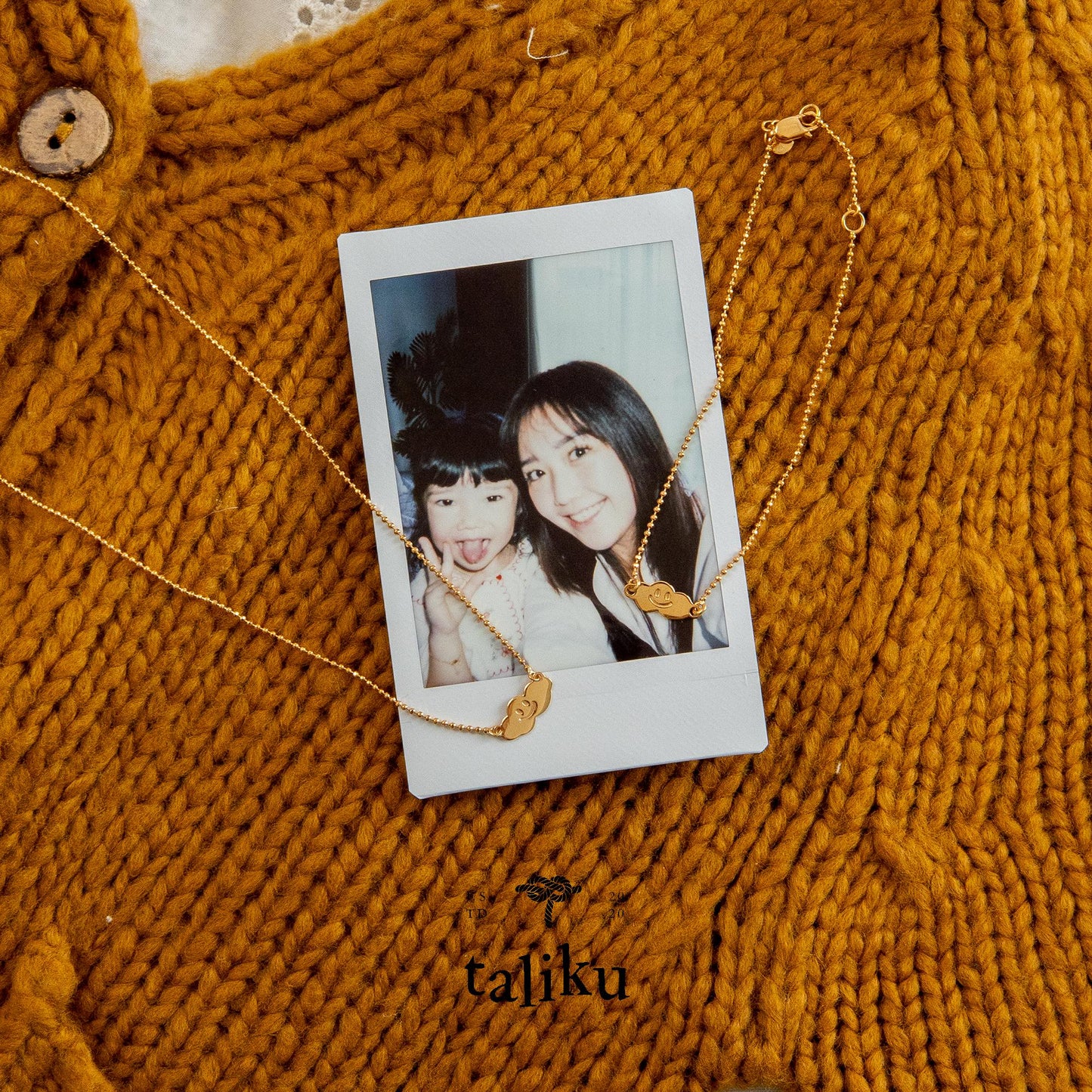 TALIKU SMILING CLOUD NECKLACE