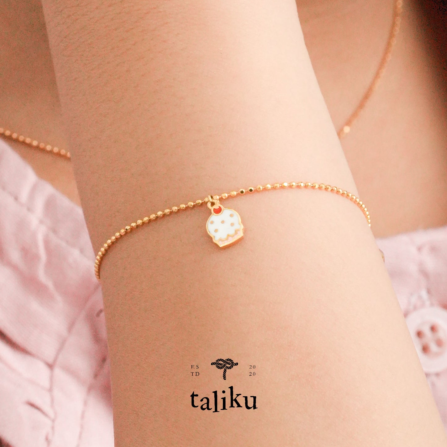 TALIKU Sprinkle Cupcake Adjustable Chain Bracelet