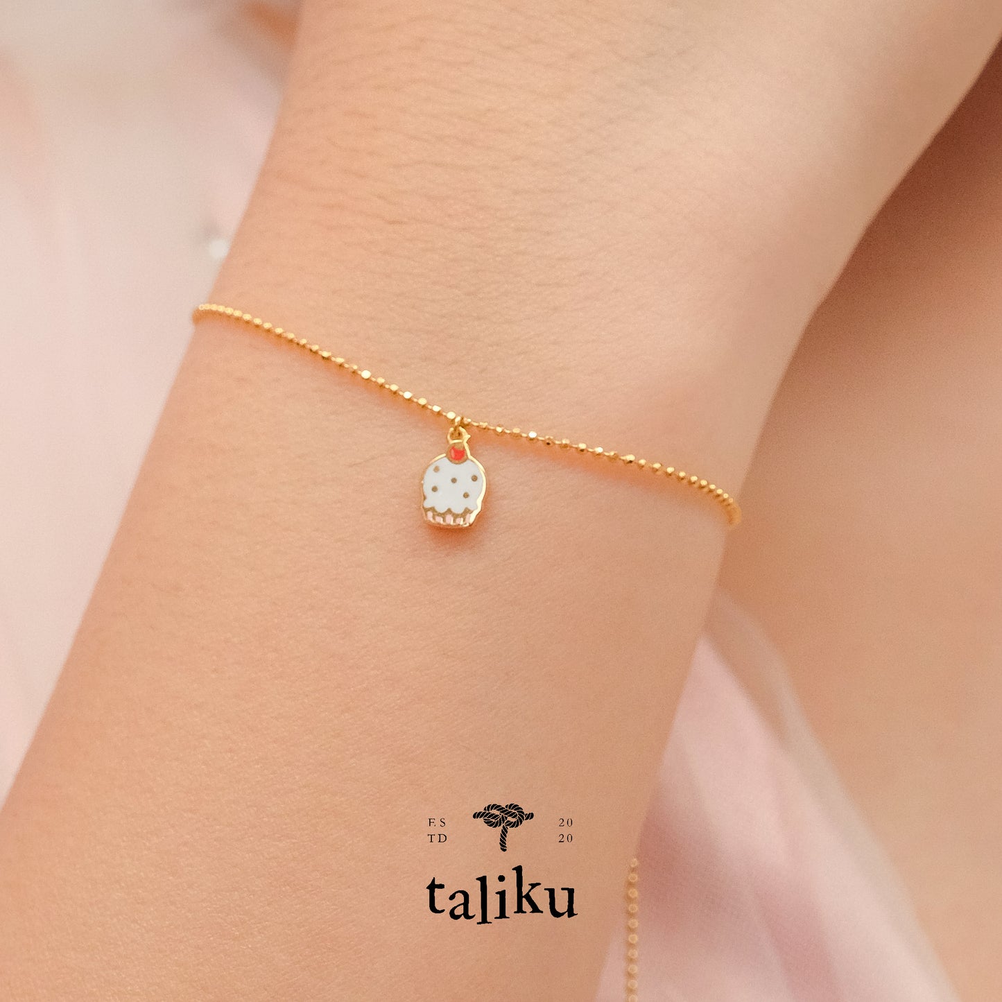 TALIKU Sprinkle Cupcake Adjustable Chain Bracelet