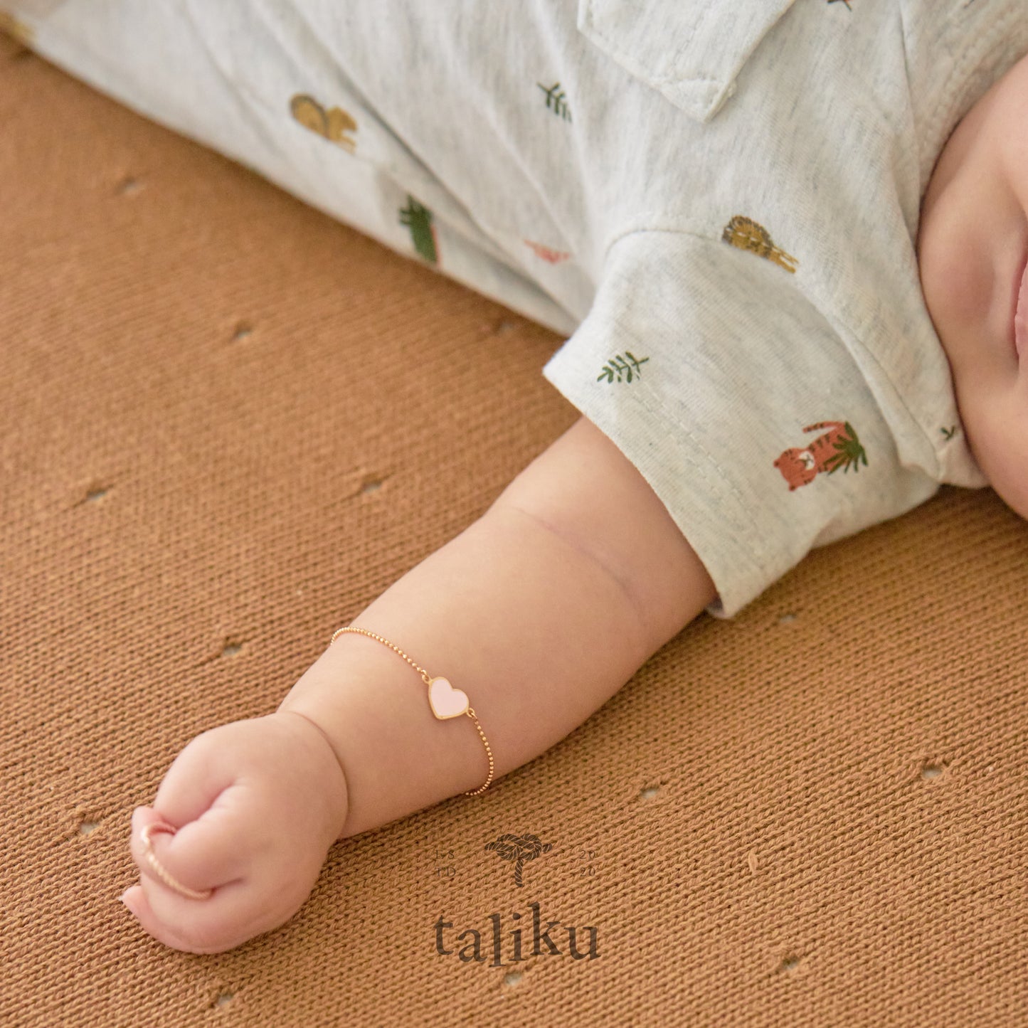 Taliku Mommy And Me Heart Enamel Bracelet