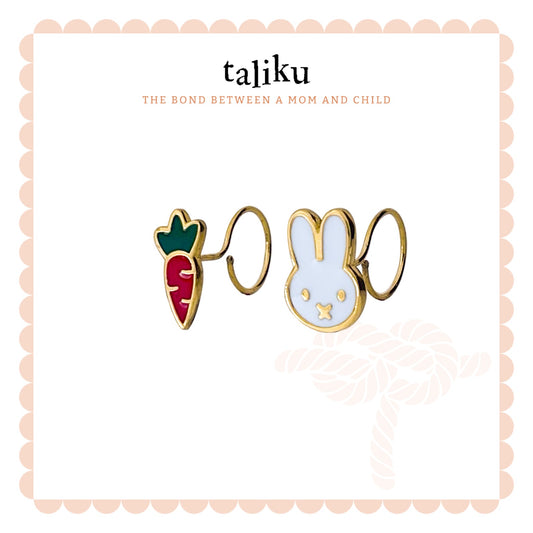 Taliku Baby Rabbit And Carrot Round Loop 18K